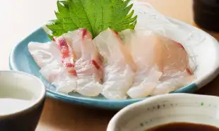 白身魚の刺身に イメージ写真